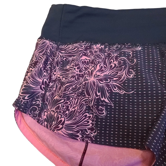 Lululemon Speed Up Short *2.5" Infinity Speed Up Short Glossy Black / Coral sz 6 - Picture 10 of 11